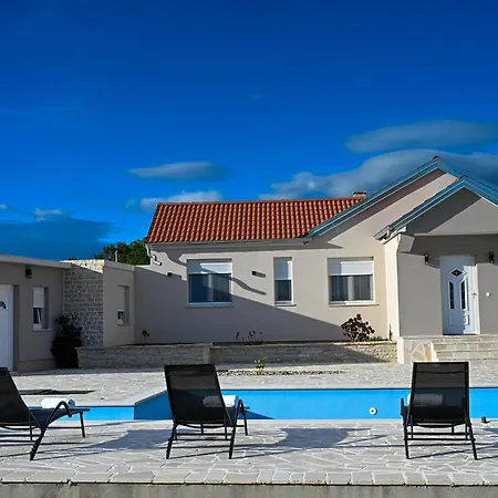 Marija With Pool Tatil Evi Bukovic